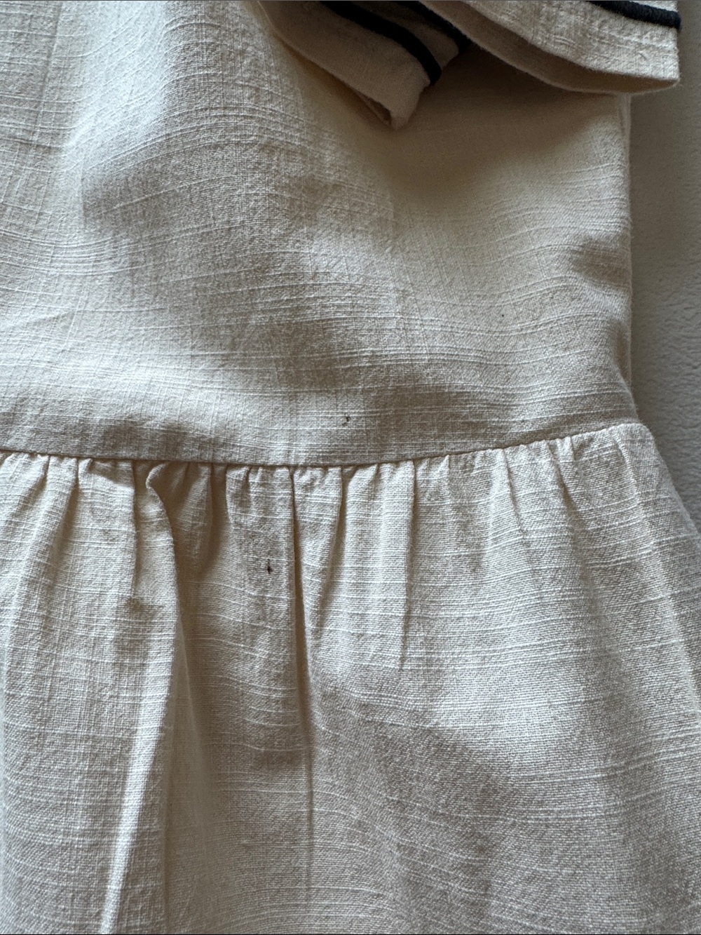 Unknown Brand Cream Short-Sleeve A-Line Dress with Black Trim - Picture 11 of 13